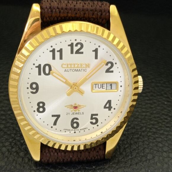 Vintage 1972 Citizen Automatic Mens Gold Watch W/daydate & Silver accents - Picture 4 of 10